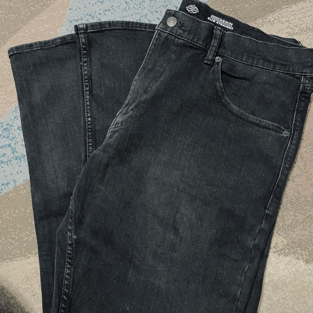Mens St John’s Bay Black Denim 36x32. Worn once. Great Condition!